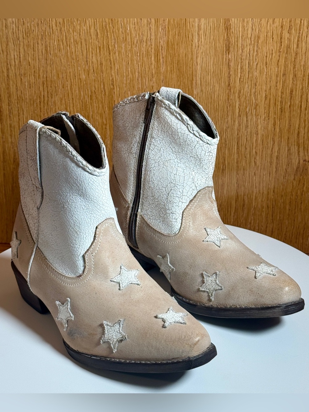 Roper Liberty Star Western Ankle Boots Beige Silver Women’s 8 NWT